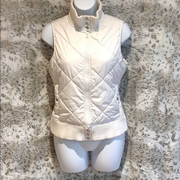 White Thin Puff Vest - Picture 1 of 11